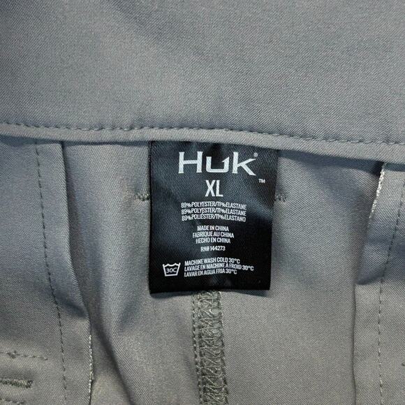 Huk Pursuit 8.5" Chino Shorts Mens XL 40x8.5 Gray Elastic Waist Fishing Camping - Picture 3 of 13